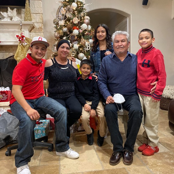 Meet your Posher, Rocio - Picture 1 of 1